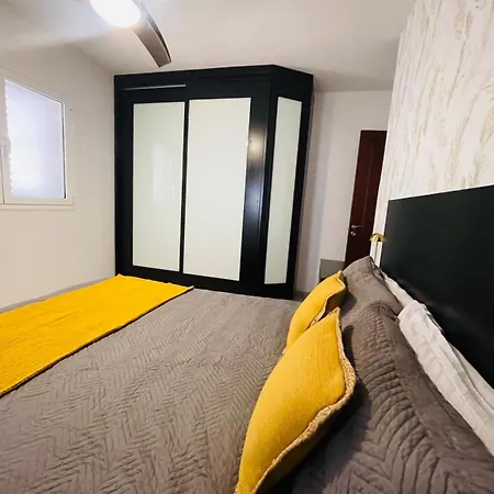Piso Familiar Centrico Campillo Semesterbostad Telde
