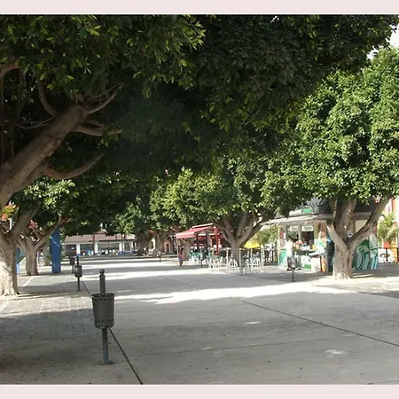 Piso Familiar Centrico Campillo بيت للعطل