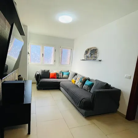 Piso Familiar Centrico Campillo Тельде