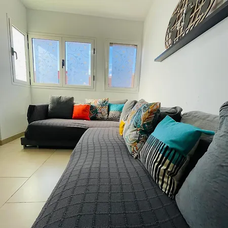 Piso Familiar Centrico Campillo * Тельде