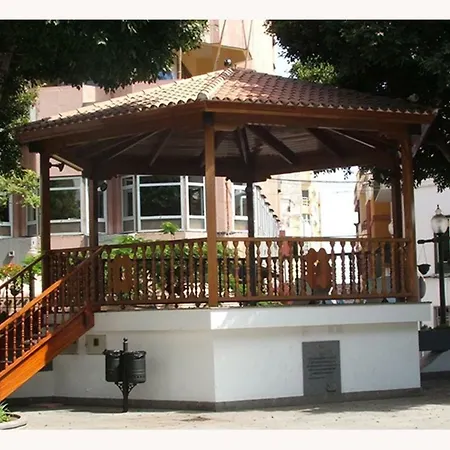 Piso Familiar Centrico Campillo Тельде