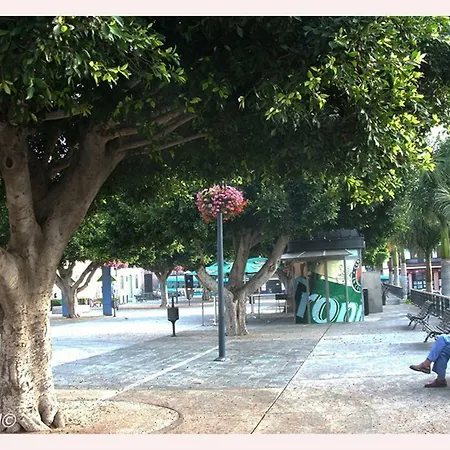 Piso Familiar Centrico Campillo Holiday home *