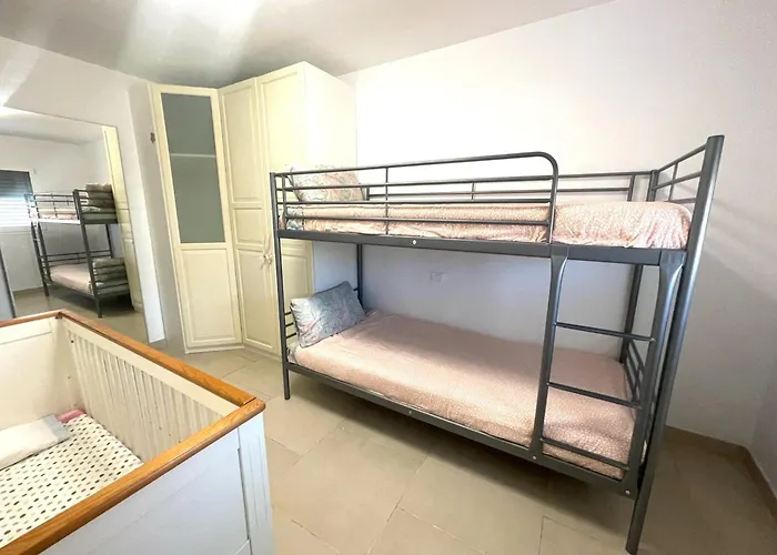 Nyaraló Piso Familiar Centrico Campillo *