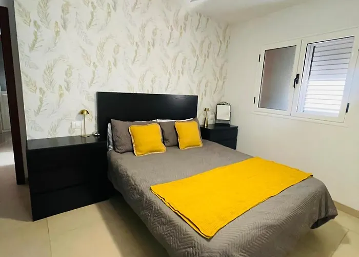 Nyaraló Piso Familiar Centrico Campillo *